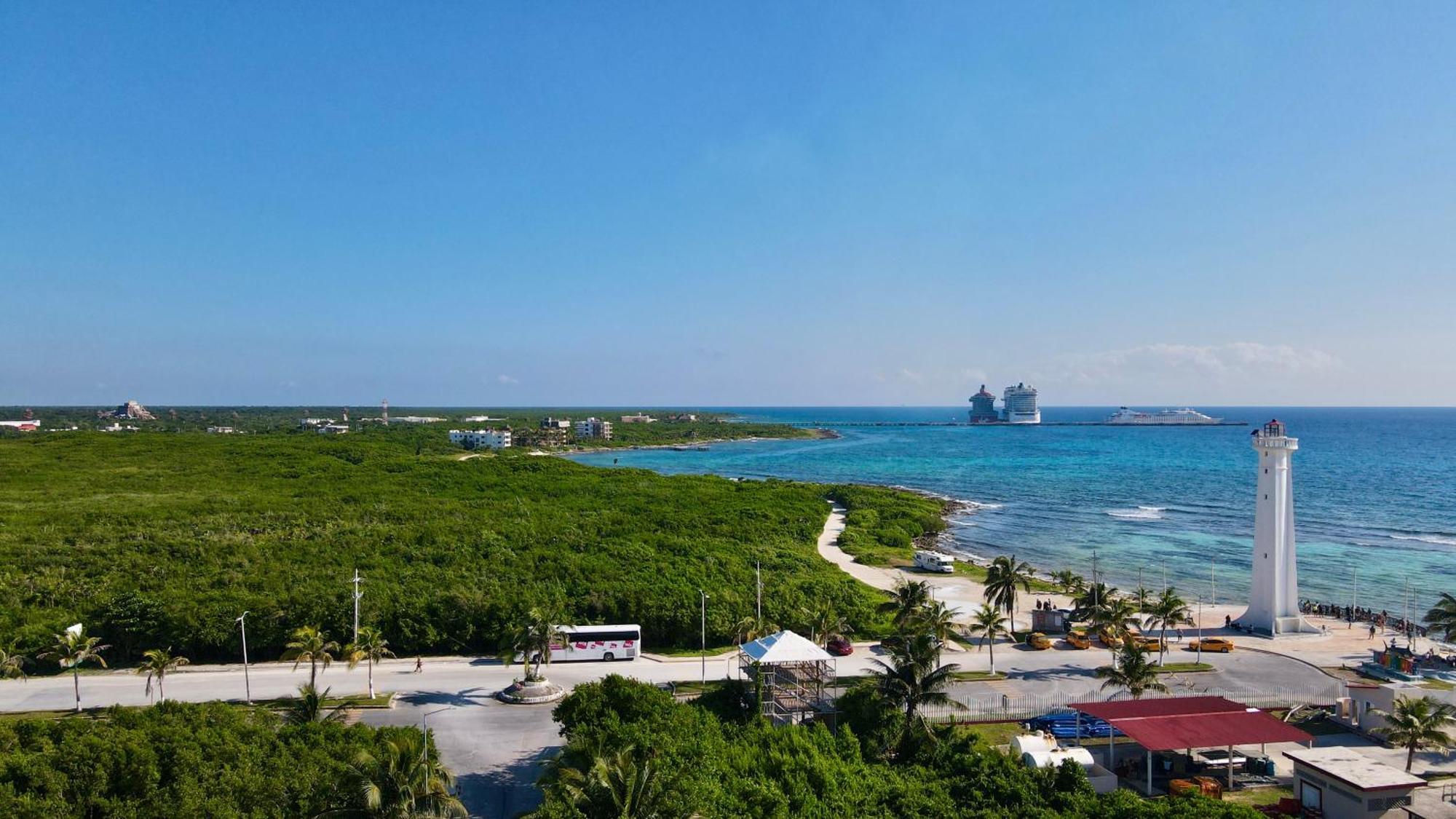 Oneiro Suites With Sea View Mahahual Exterior photo